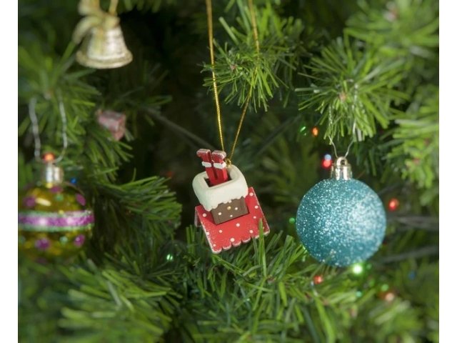 Новогодние украшения: Домик с ногами Санта Клауса 3020 Красный